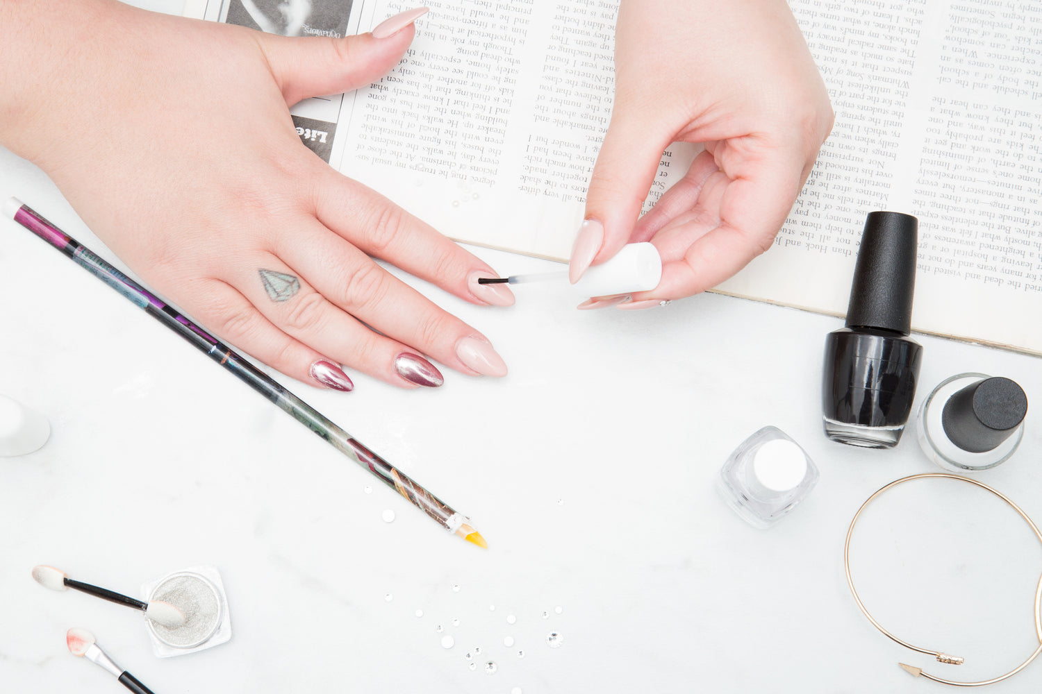 Geef je nagels een nieuw leven met de kracht van onze kalknagel routine.
